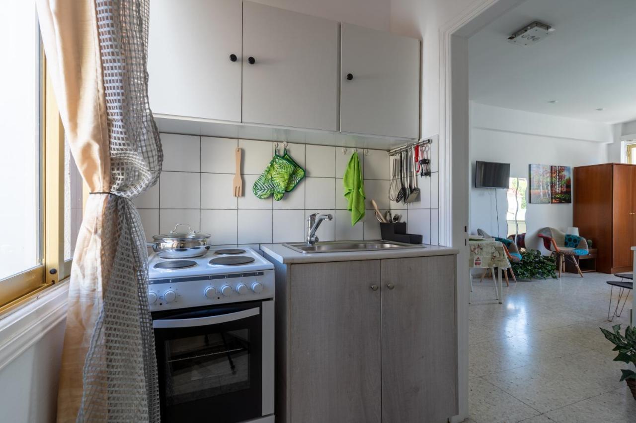 Oasis - Cozy Studio In Larnaca Extérieur photo