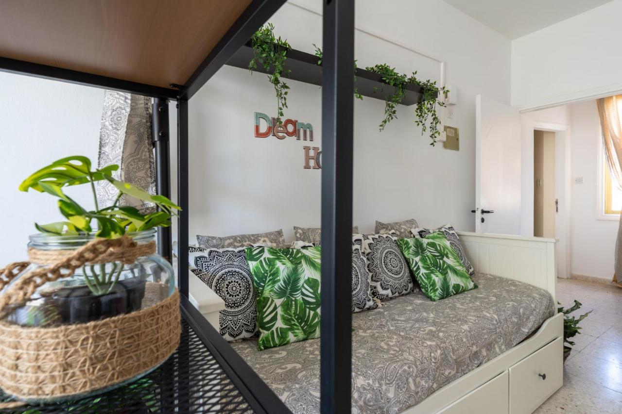 Oasis - Cozy Studio In Larnaca Extérieur photo